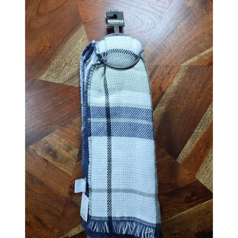 Women's New Sonoma Goods for Life One Size Light Blue Navy Plaid Scarf‎